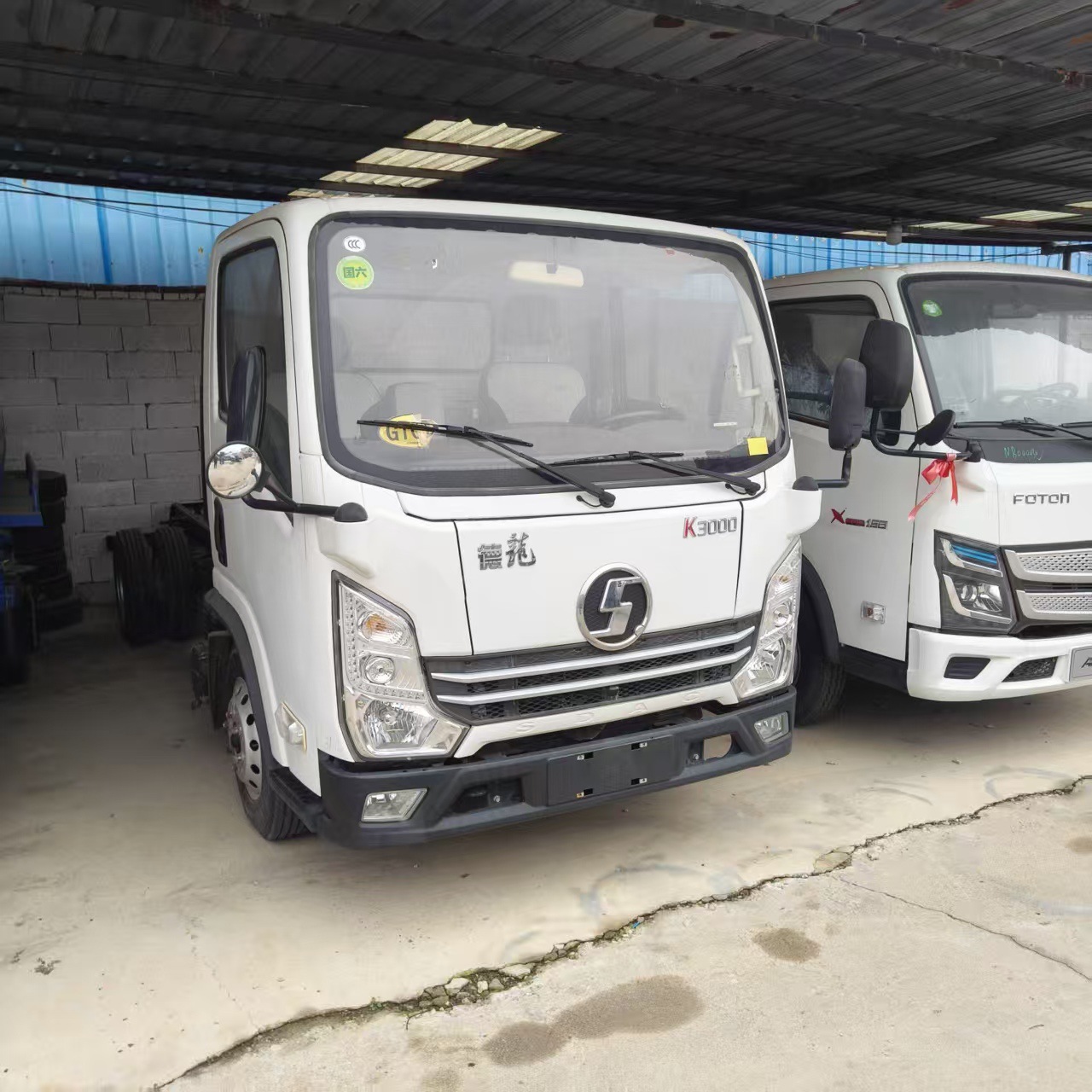 Foton Howo Light Truck Double Row Steel Wire Tires Porcelain Paint Spacious Cab Steel Plate Bridge