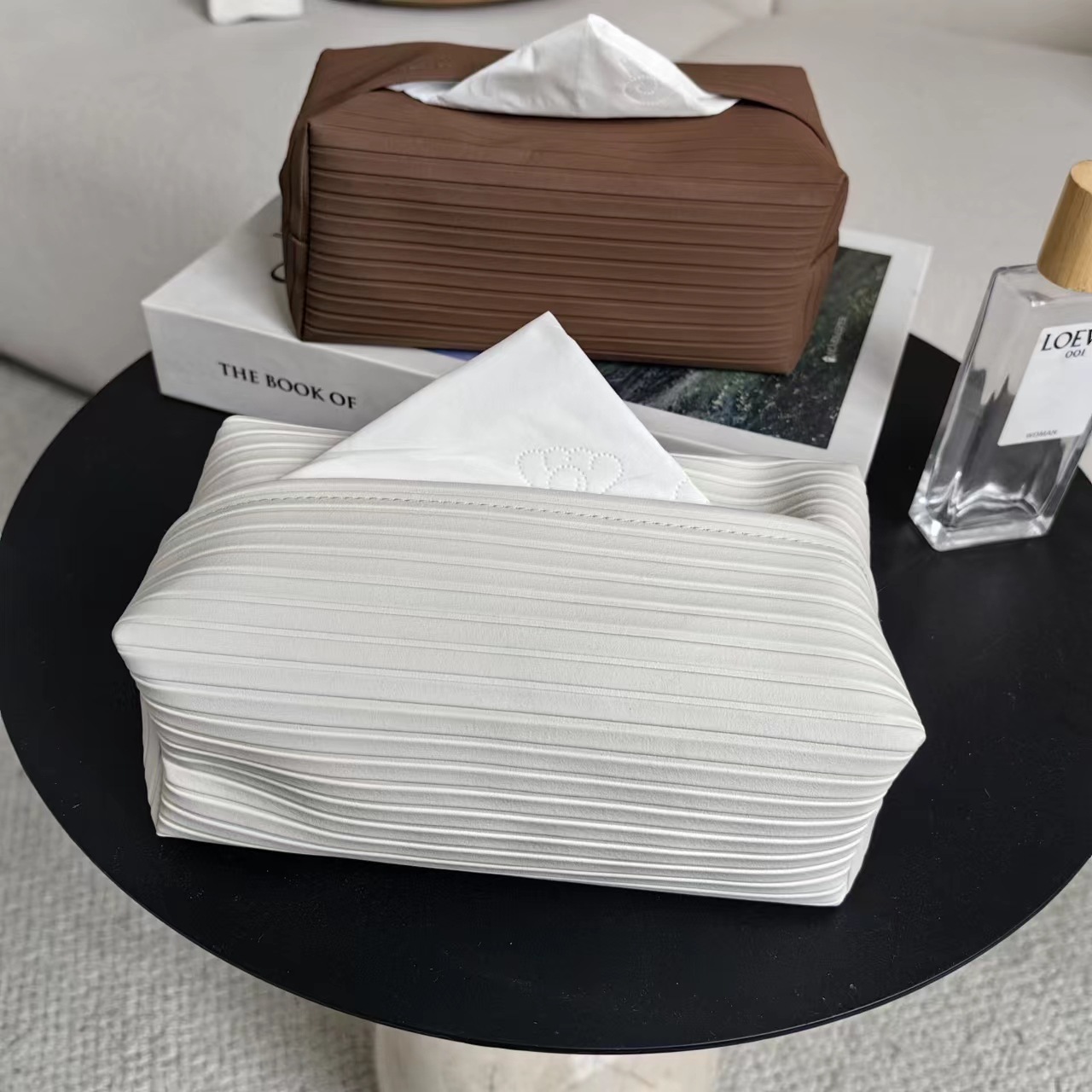 Modern Homestay Model Room High-grade Leather Tissue Box Simple Striped Paper Box Factory Outlet
