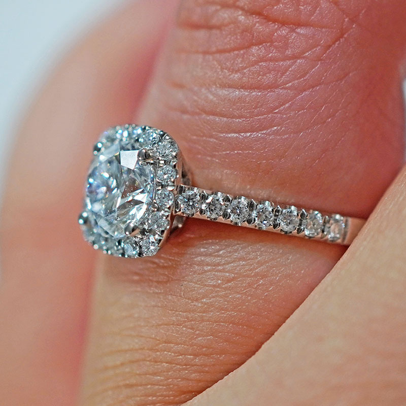 Pt950 Platinum Cultivated Diamond Ring for Women Square Shape Starry Wedding Proposal Starry Surrounding Setting