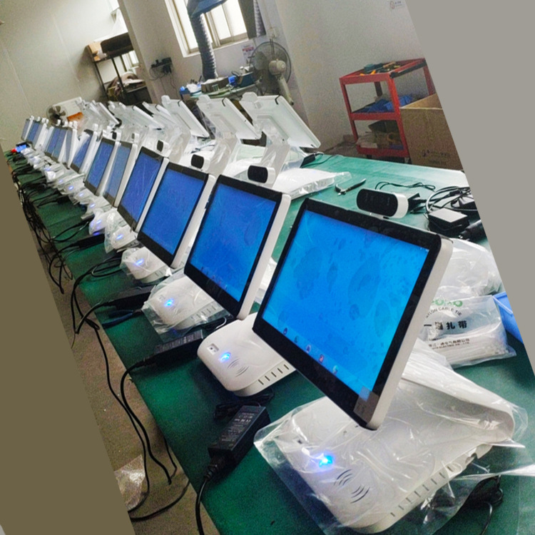 15.6-дюймовый смарт-Android терминал для распознавания лиц на борту самолета