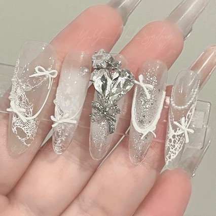 Trendy Instagram-Style White Bow Nail Art Mini Bow Tie Ribbon DIY Wearable Nail Phototherapy Nail Stickers with Rhinestones