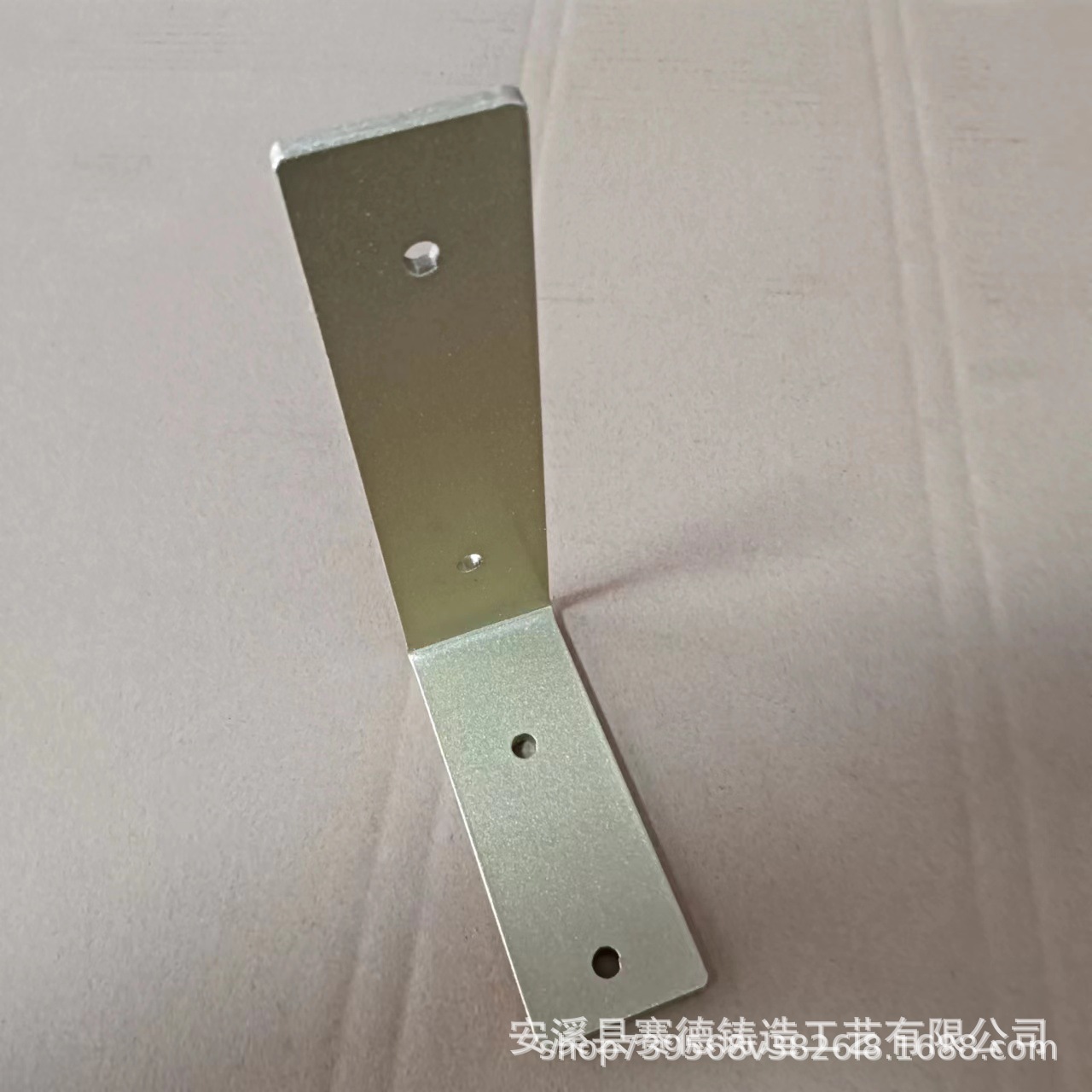 Cross-Border Iron Wall Storage Rack Wall-Mounted Partition Bracket Bracket One-Word Shelf Shelf Triangle Bracket