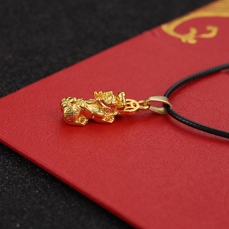 Золотая подвеска с позолотой, изысканный маленький подарок, золотая кожаная подвеска, оптовая продажа товаров из Иу