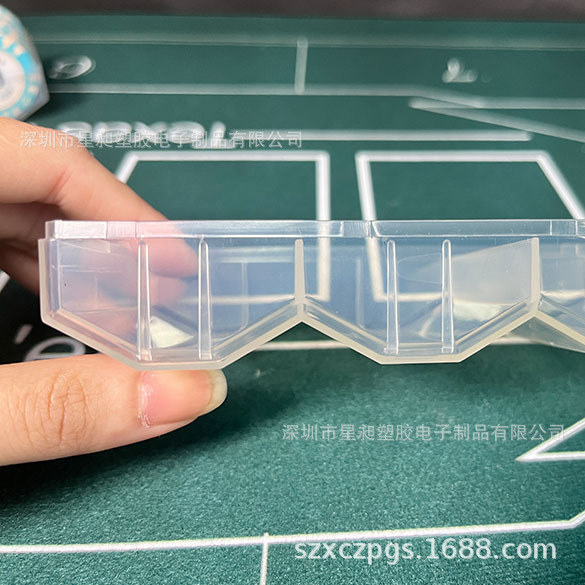 100 pieces wave plastic chip box Texas poker acrylic club chip rack transparent chip rack