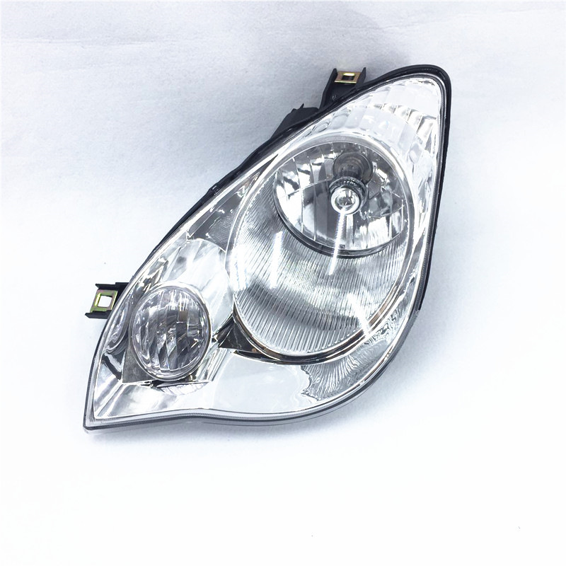 Suitable for Hafei Lubao old headlamp assembly headlamp 711071007133 headlamp assembly