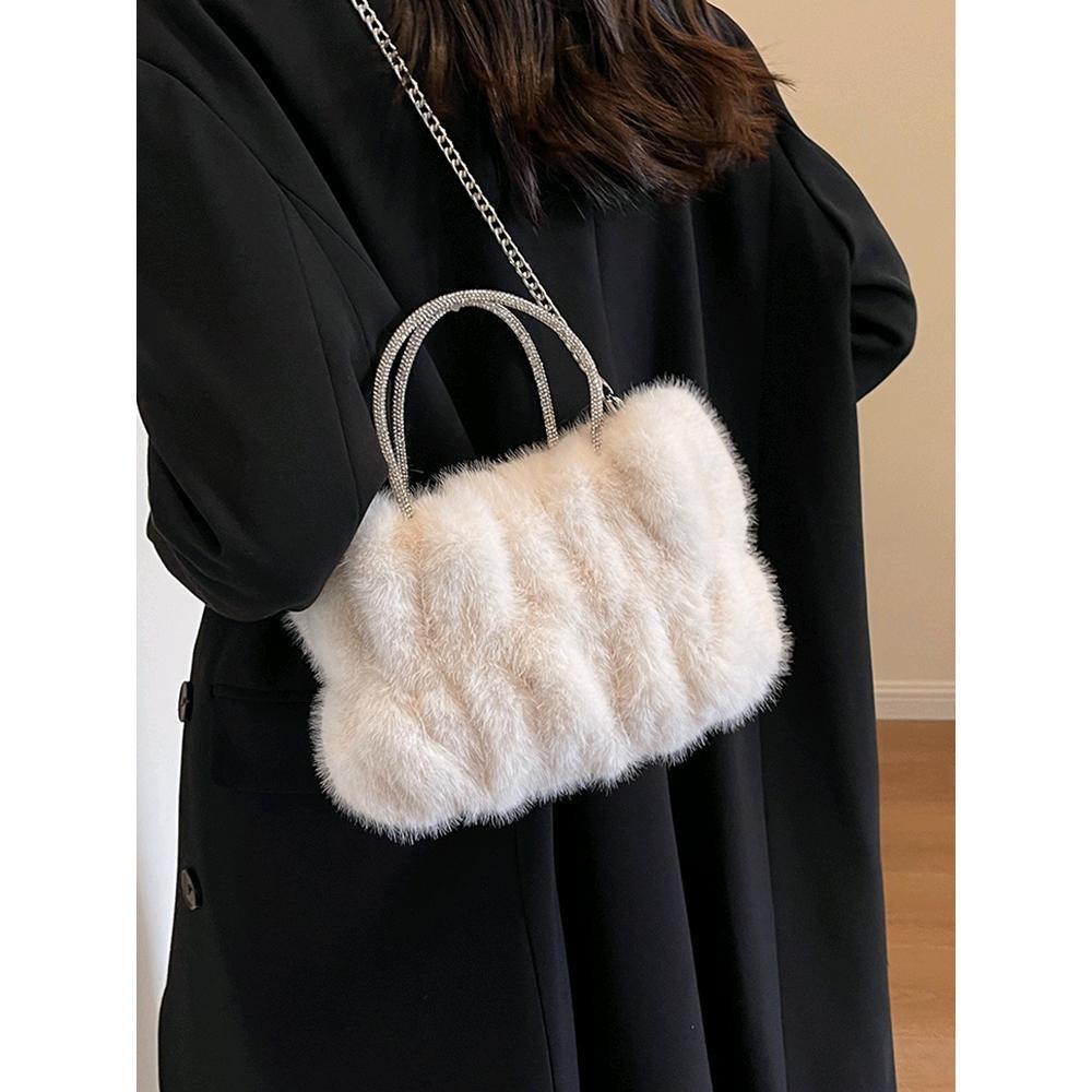 Hand-Held Plush Small Bag for Women 2025 New Versatile Furry Cloud Bag Spring and Summer Furry Chain Crossbody Bag