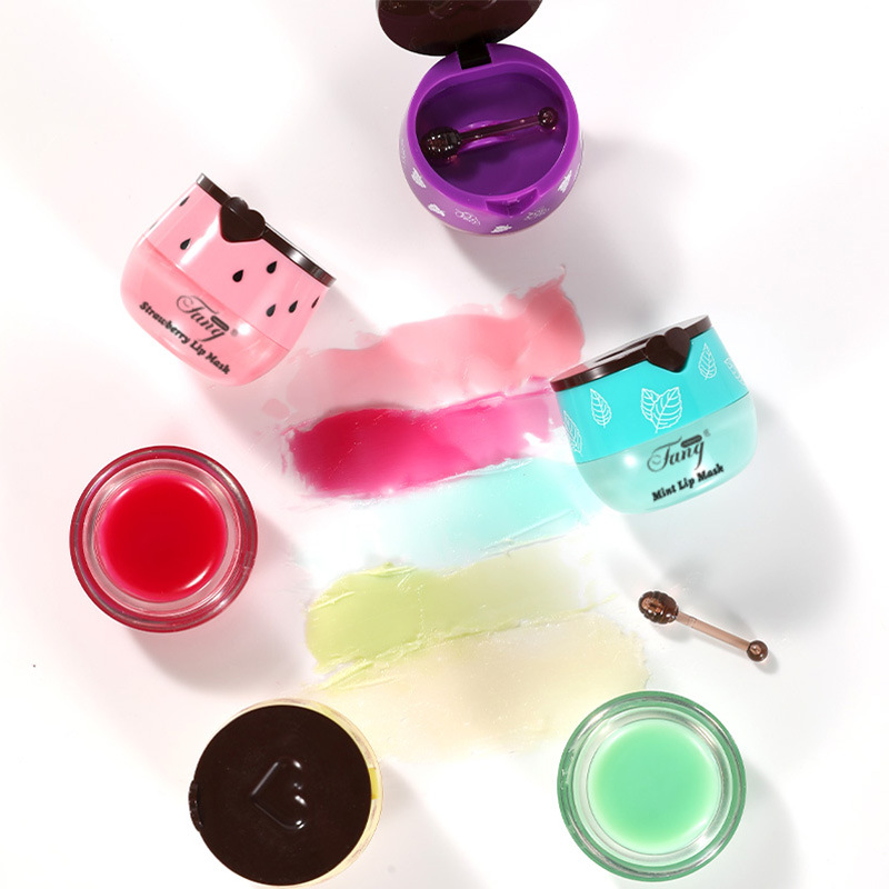 Cross-border new love lip film explosions strawberry propolis moisturizing lip film moisturizing and improving lip lines