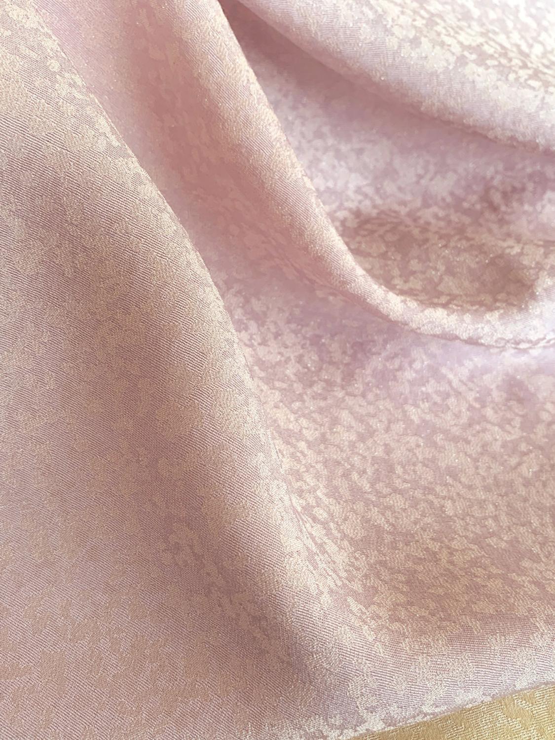 Radiant Silk Jacquard Silk Replica Silk Blowing Snow Pattern Mulberry Silk Fabric Han Dynasty Cheongsam DIY Fabric