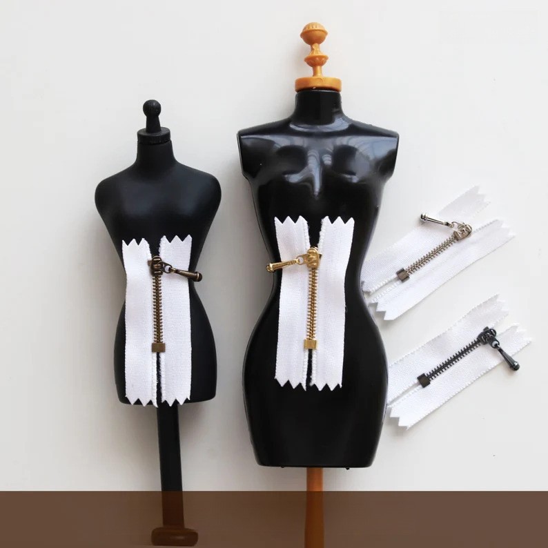 Оптовая продажа В наличии № 0 Металлическая закрытая молния для игрушек, кукол и одежды для кукол, маленький размер молнии для детской одежды