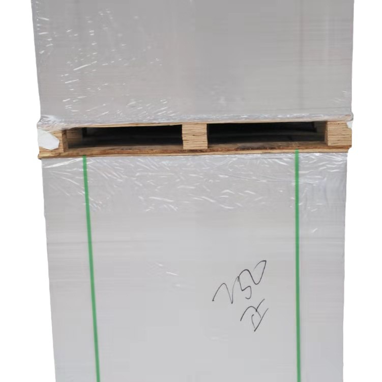 Spot 250 grams of white clothing lined cardboard T-shirt chiffon shirt packaging cardboard gray white side double-sided white cardboard