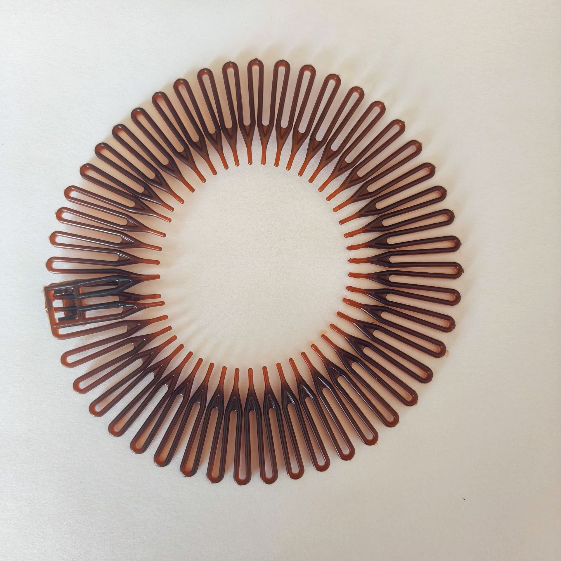 Cross-border cute rice powder comb simple spring comb wig comb comb comb plastic fat comb flow sea soft comb broken hair artifact