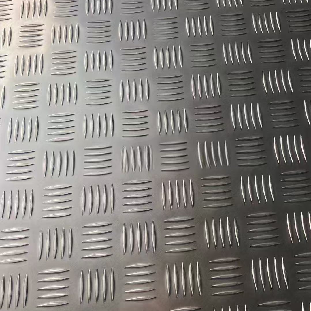 Five-Rib Pointer-Type Anti-Skid Pattern Aluminum Plate/Aluminum Roll Cold Storage Elevator Can Be Processed for Retail Sale