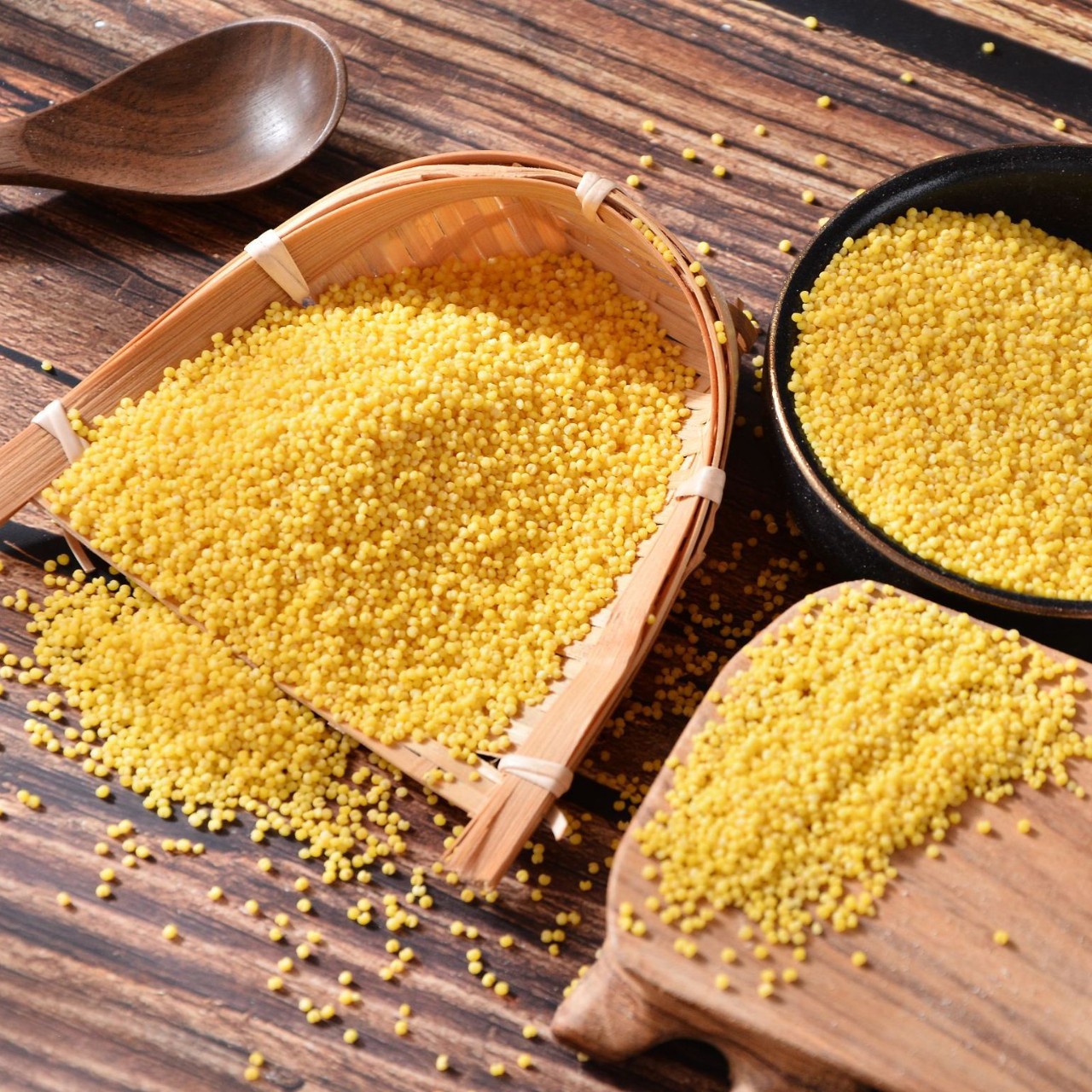 New Beige Tribute Millet Wholesale Vacuum Packaging Inner Mongolia Chifeng Qian Hanqi Huang Millet Grains Millet Porridge