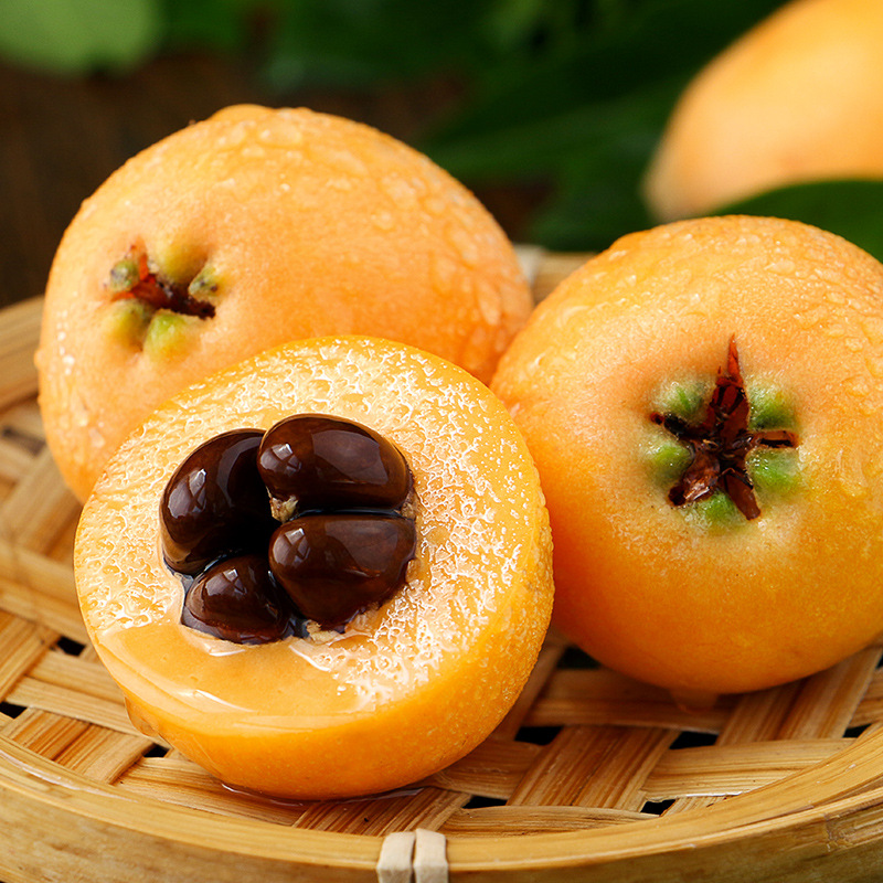 Sf Express Loquat Fruit Wholesale, Sichuan Harvested Loquat Directly from the Origin, P Loquat Premium Grade, Sichuan High Mountains