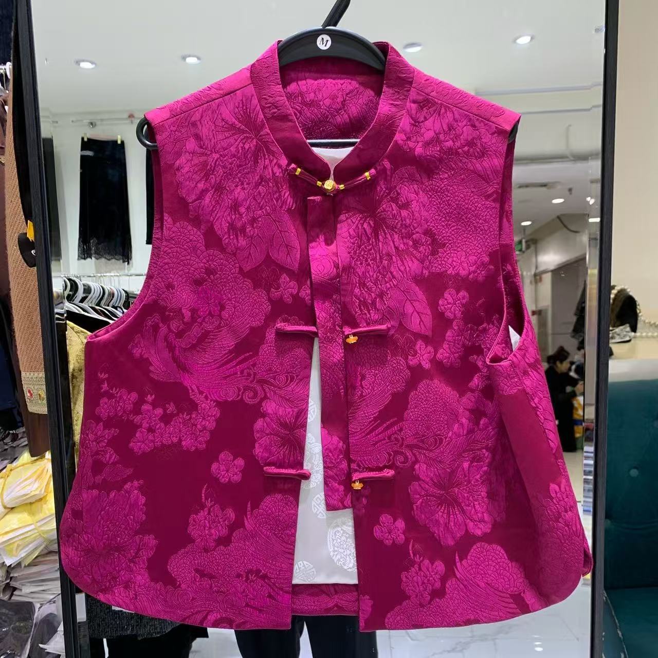 New Chinese-Style Fashion Stand-Collar Vest for Women, 2025 Autumn New Model, Elegant Satin High-End Vest Trend