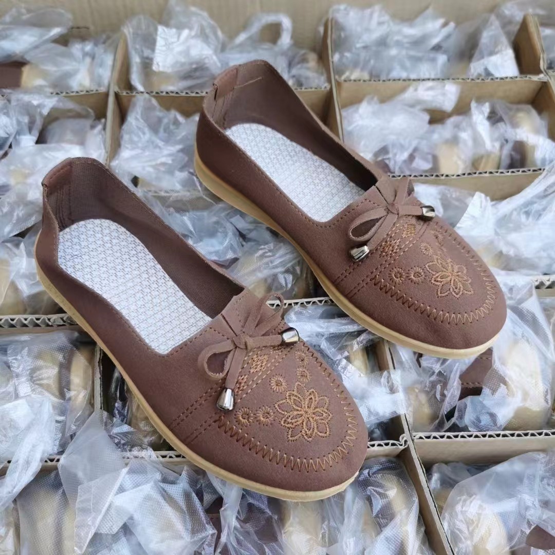 New Style Old Beijing Cloth Shoes for Women, Flat Shoes, Slip-On, Breathable Leather, Casual, Versatile, for Mothers