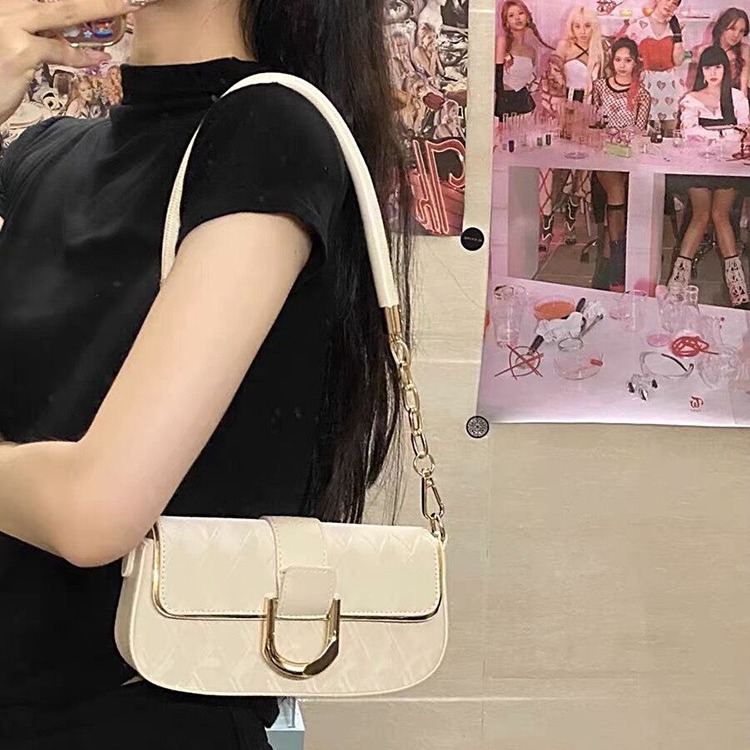 Li Cha 2023 new high-grade simple elegant small square bag shoulder messenger bag fashionable all-match underarm bag for women