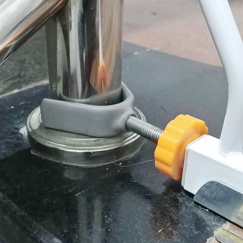 Hot Selling Isolation Fence Stairway Y-Shaped Top Bolt Accessories Kids Safety Door Guardrail Pet Dog Indoor Fence