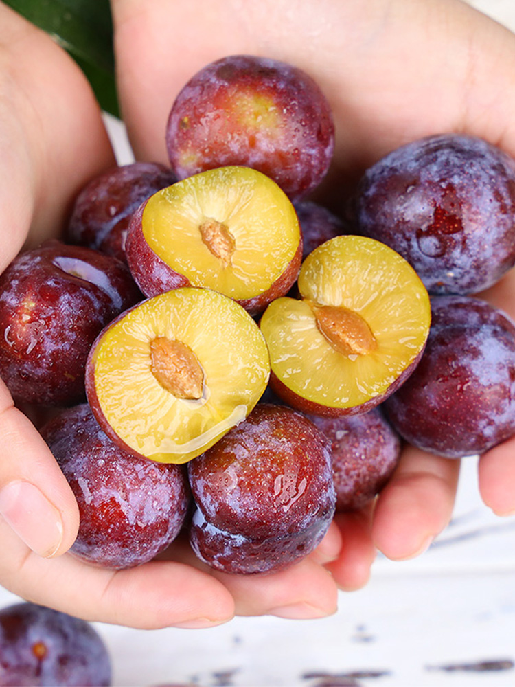 Sichuan Wenchuan Crispy Red Boneless Plum Phoenix May Crispy Fresh Fruit Green Crispy Plum Half Red Whole Box