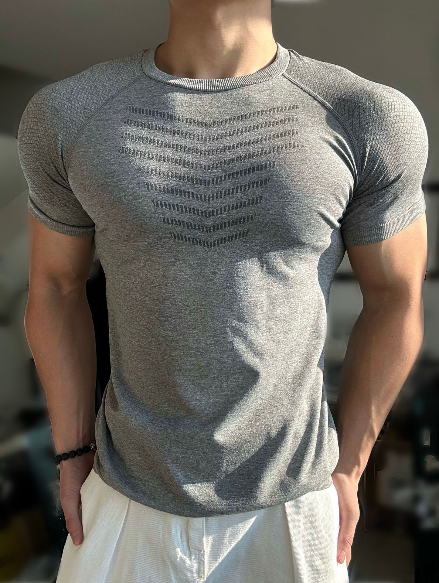 American Seamless Jacquard Sports Cuffed Shark Pattern Short-Sleeved Quick-Drying Training Fitness Elastic Slim Top T-Shirt for Men