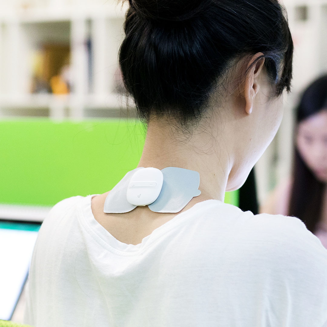 Le Fan portable magic massage patch body shoulder cervical vertebra waist small multifunctional intelligent patch instrument