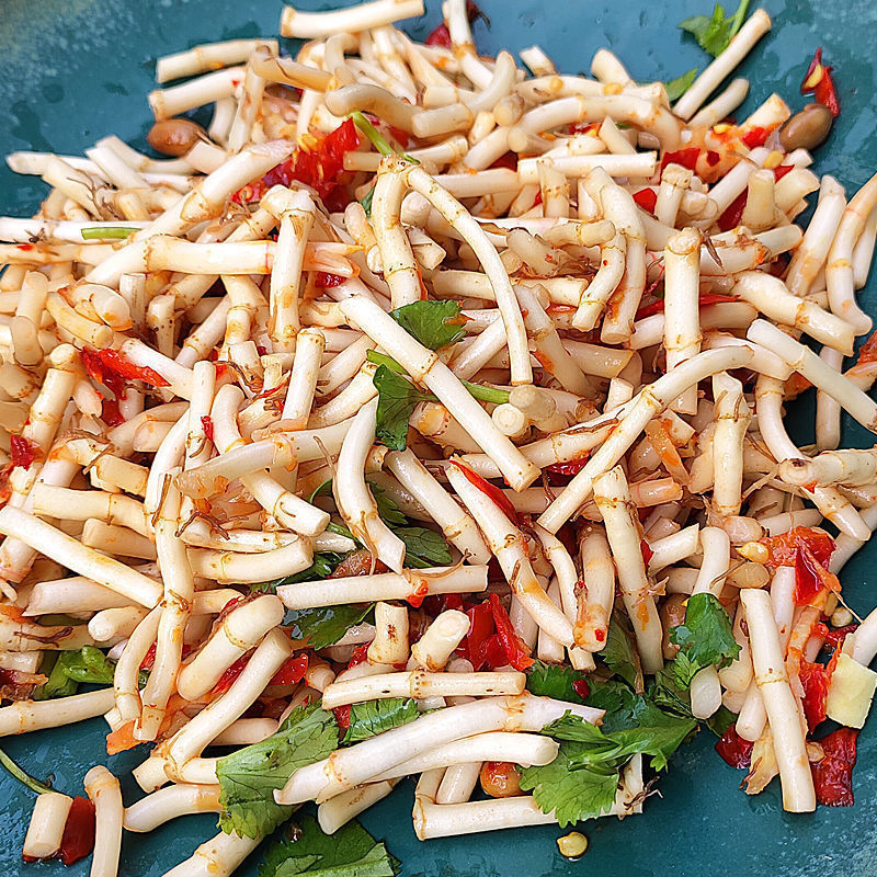 Guizhou and Sichuan Specialty Cold Stir-Fried Houttuynia Cordata, Crispy and Sour, Cold Stir-Fried Vegetables, Houttuynia Cordata, Ready-To-Eat Wholesale for Student Dormitories
