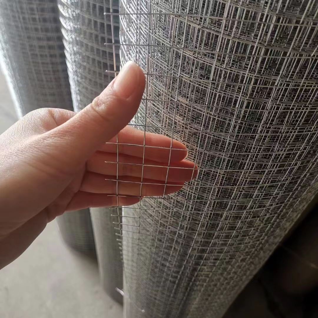Wholesale Welded Wire Mesh, Construction Site Interior and Exterior Wall Plastering, Thermal Insulation and Protection, Breeding Isolation Mesh, Hot-Dip Galvanized Welded Wire Mesh