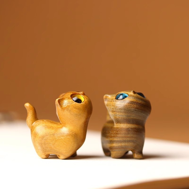 Green Sandalwood Carving Curious Cat Animal Creative Wooden Cute Cat Toy Hand Piece Birthday Gift Gift