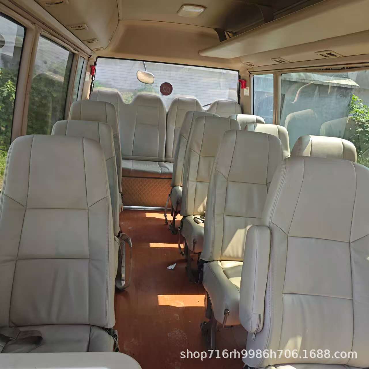 Year-Round Export of Electric Door Minibuses, Old Toyota Coaster Buses, Medium-Sized Buses with 19-23 Seats