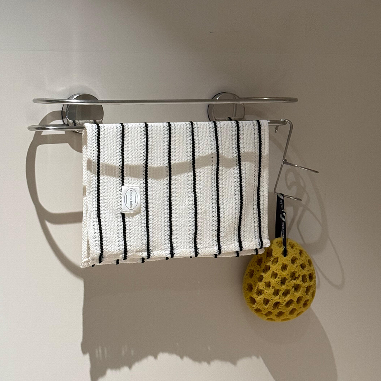 [100 Express Deliveries for New Home] Stainless Steel Towel Rack Bathroom No-Punch Suction Cup Bath Towel Rack