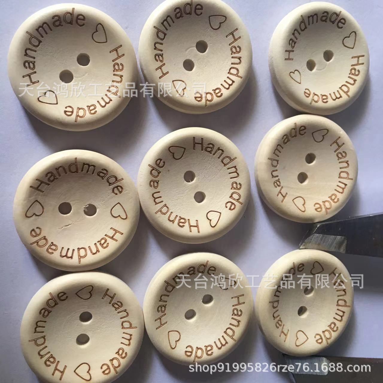 Кросс-бордовая деревянная кнопка ручная круглая кнопка с двумя глазами DIY аксессуары для одежды лазерная гравировка оптовая продажа