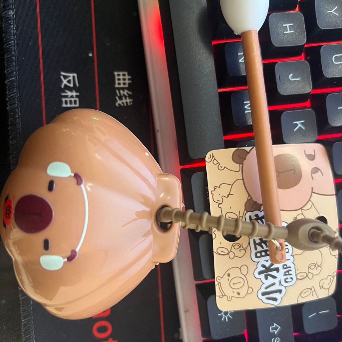 Shell Wooden Fish Kapibala Knocking Decompression Emotional Stability Desktop Decoration Capybara Backpack Decomposition Decompression Toy