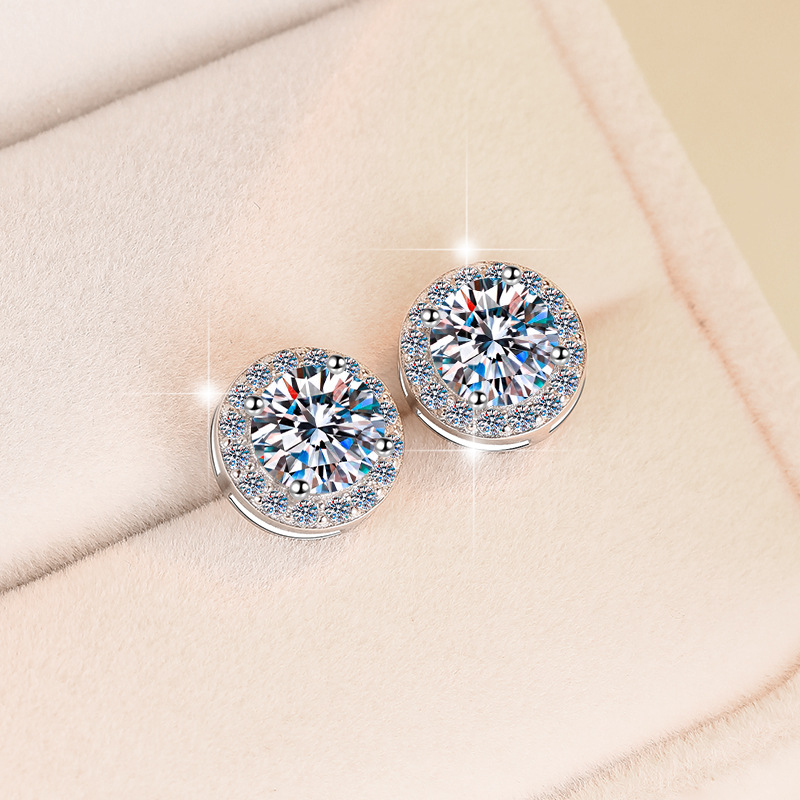 Round Stud Earrings Classic Tk European and American Hot-Selling S925 Sterling Silver Four-Prong Earrings Moissanite Earrings Wholesale Cross-Border