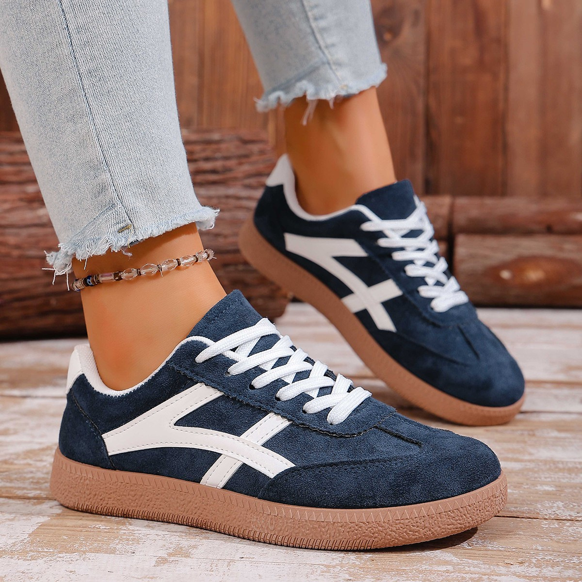 Retro Casual Thick-Soled Export Moral Training Shoes Women's Preppy Style Lace-Up Sports Sneakers 2025 New Cross-Border Casual Shoes