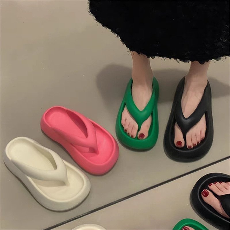 Trendy Thick-Soled Flip-Flops for Women with a Stepping-On-Clouds Feel, Eva Non-Slip Summer Outdoor Soft Sole Wear-Resistant Beach Sandals