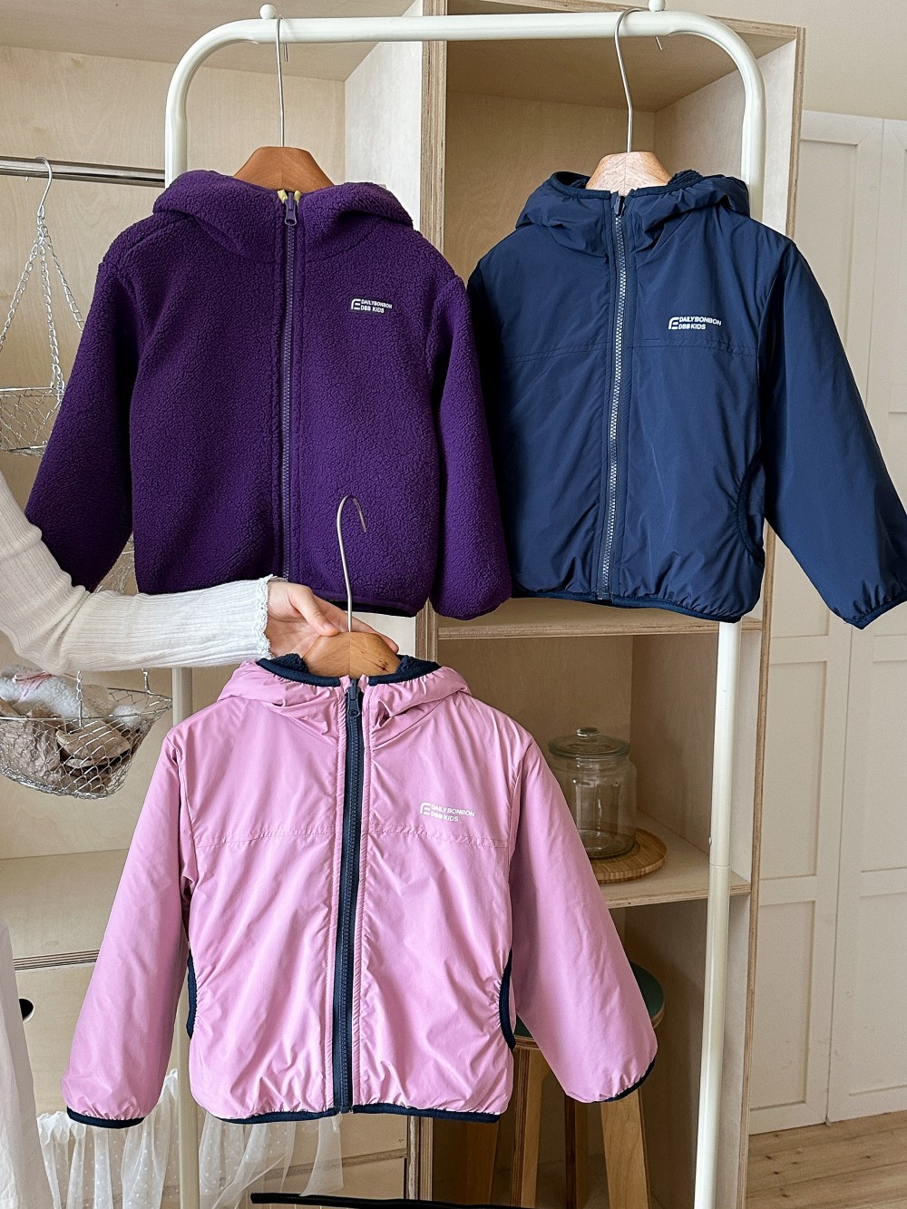 Children's Soft Shell Waterproof Jacket for Autumn and Winter, Outdoor Hooded Jacket for Boys and Girls with Fleece Lining