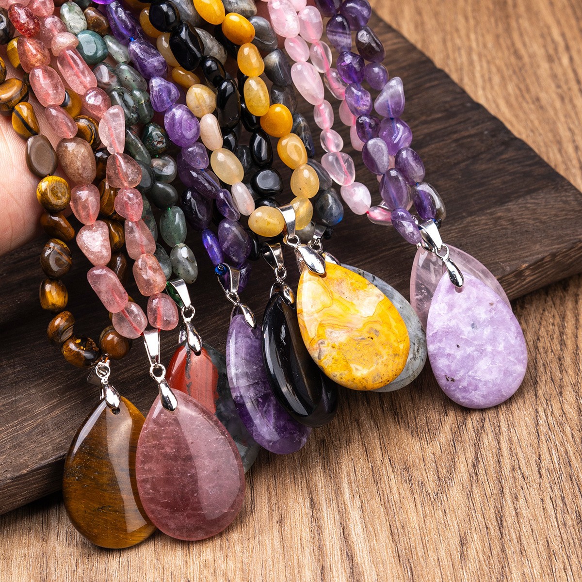 Cross-Border Popular Natural Crystal Necklace Crystal Sweater Chain Autumn and Winter Long Necklace Bohemian Jewelry Wholesale