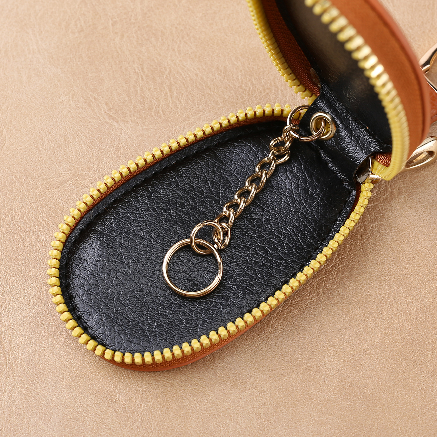 Cross-border distribution Korean travel car key case universal model men's and women's storage key leather case mini key case