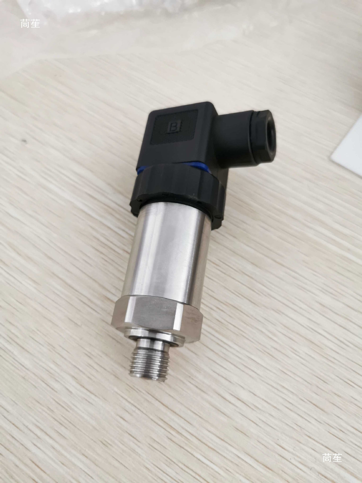 Temperature and Pressure Integrated Sensor Transmitter Pt100/4-20Ma Temperature and Pressure Dual Output 100 ℃