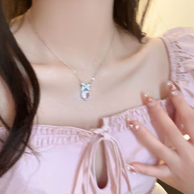 Knock all-Match ~ pink heart zircon bow necklace female summer sweet cool hot girl temperament clavicle chain decoration fashion