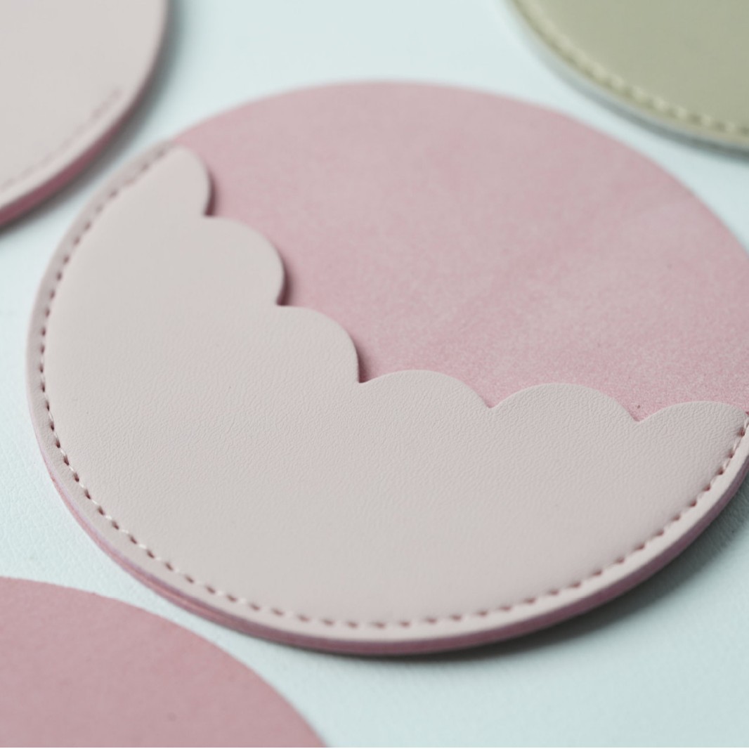 Однотонный PU кожаный подстаканник с логотипом, нескользящий, для офиса