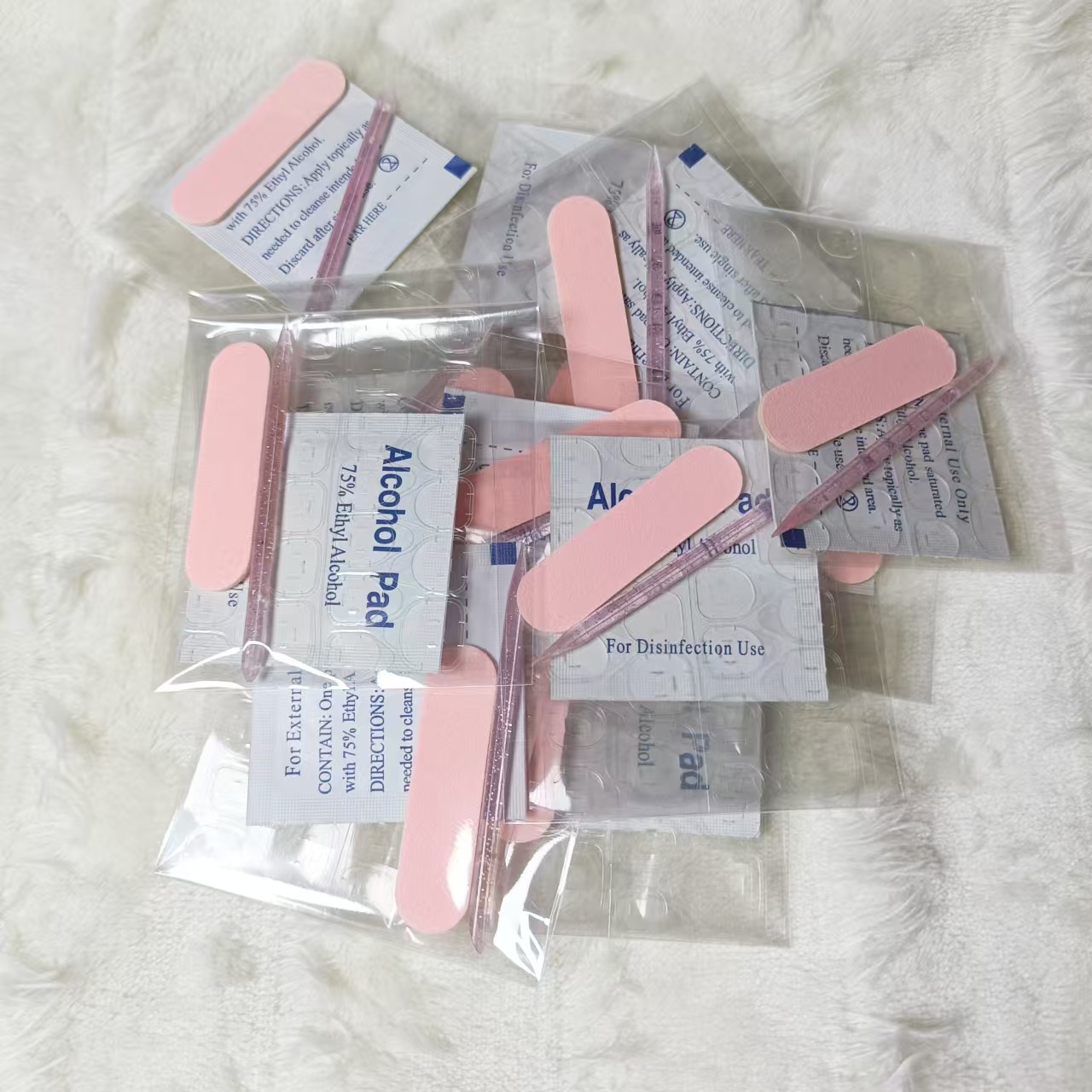 Четырехпредметный набор, алкогольные салфетки, оранжевые палочки, двусторонний клей, набор для маникюра