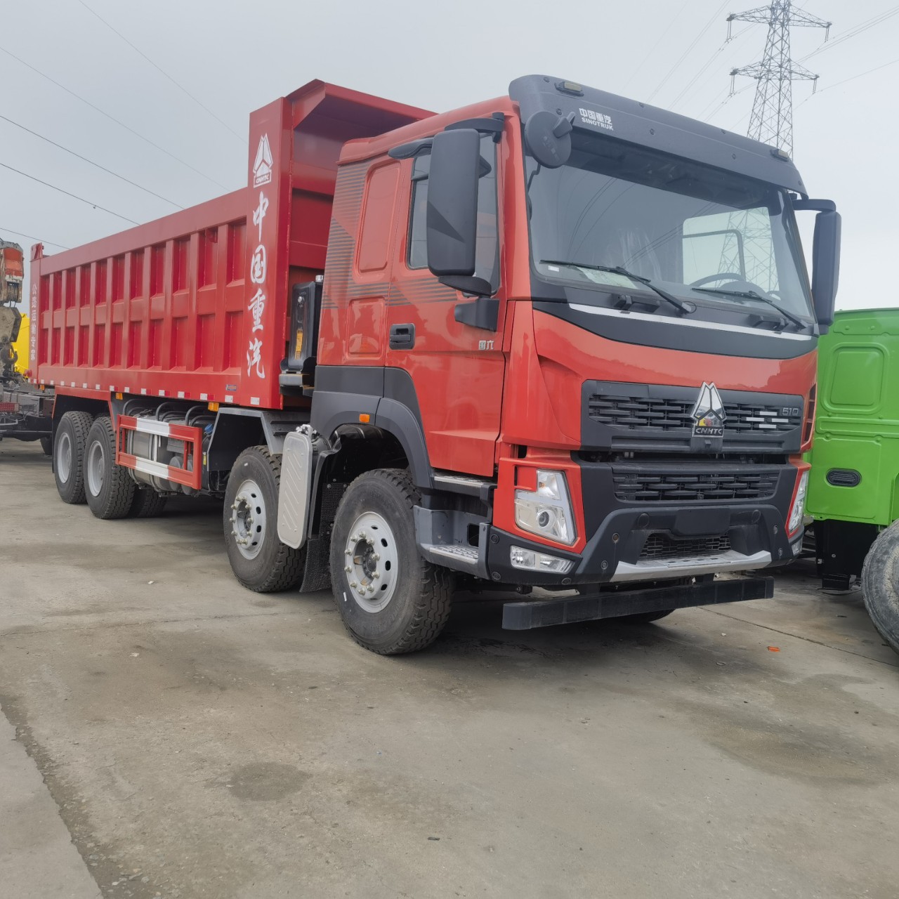 Самосвал 8м кузов V7 Howo Euro-3, передний 4, задний 8, экспорт в Африку, восстановленный б/у