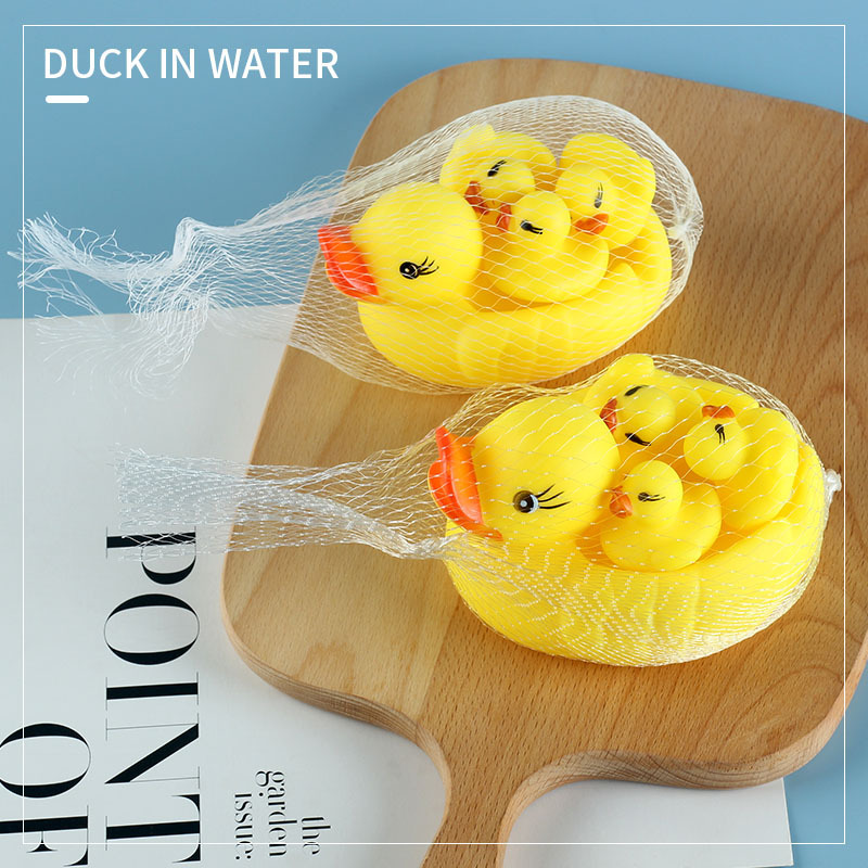 Children's Duck Bath Toy Water-playing Little Yellow Duck suit Pinch Vinyl Yellow Duck Baby Water-playing Toy