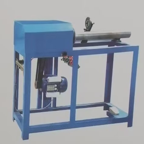 The Manufacturer Produces and Directly Sells the 350 Type Simple Short-Axis Paper Tube Cutting Machine with Favorable Price, Quality Assurance and Worry-Free After-Sales Service