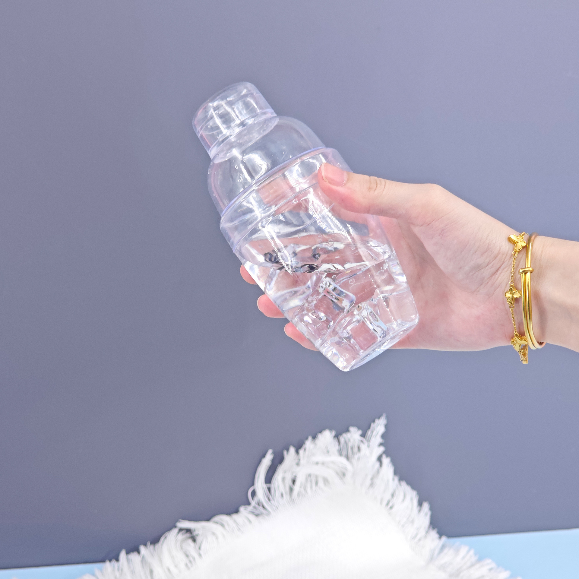 Customized New Cocktail Glass Whiskey Cocktail Shaker Milk Tea Shaker Plastic Transparent Ps Shaker Cup