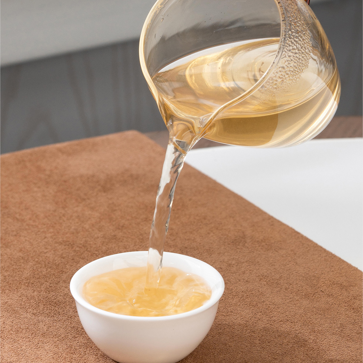 Yunnan Pu'er Small Square Pieces Raw Tea Independent Small Square Cake Tea Iceland Old Banzhang Tea Cake Doggerel Peel Pu'er White Tea