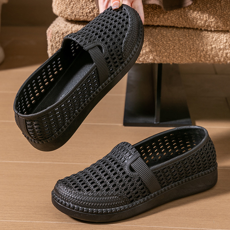 Women's summer hollow-out breathable thick-soled soft-soled nurse shoes outdoor home casual beach closed toe sandals