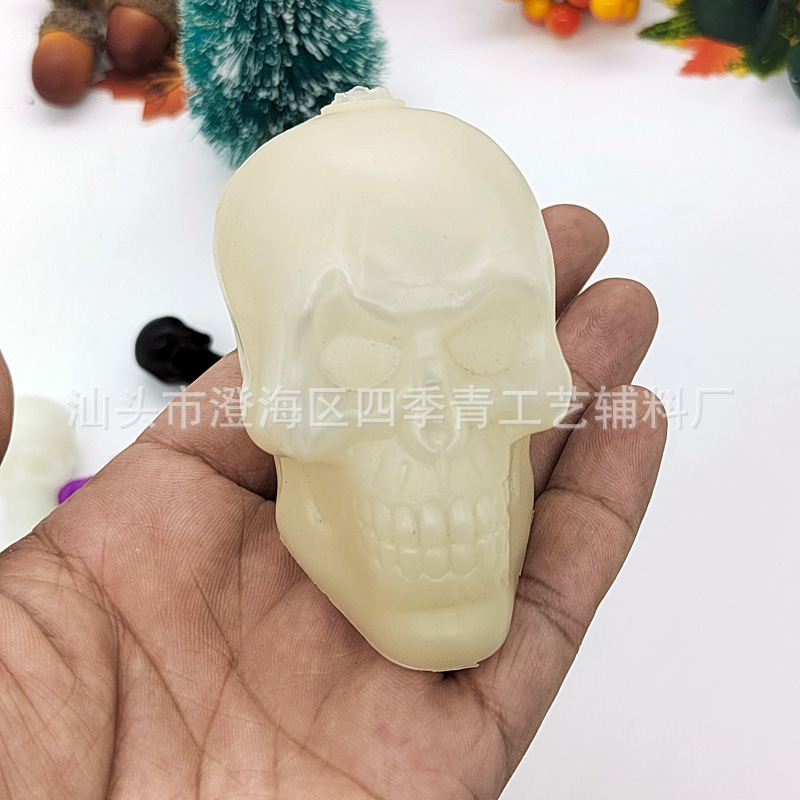 Cross Border Color Skull Halloween Decoration Props Accessories Ghost Festival DIY Plastic Mini Skull 16-36MM