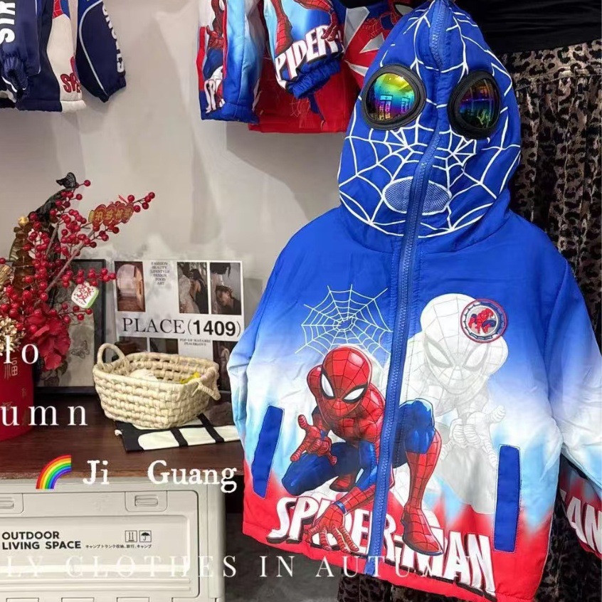 Boys' Spider-Man Jacket, Autumn and Winter Style, Fleece-Lined for Warmth, 2025 New Model, Stylish Cartoon Children's Hooded Jacket with Glasses